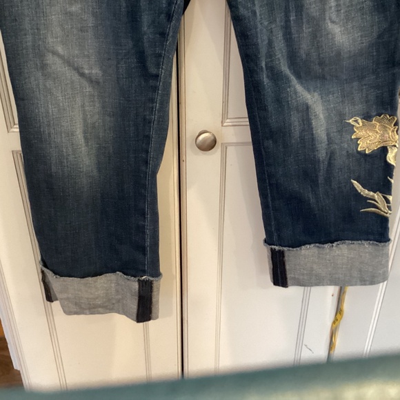 NYDJ Marilyn Ankle Jeans 16W Cuffed Gold Embroidered - Picture 5 of 6